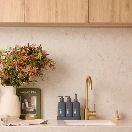 Kitchen trio - We Wander